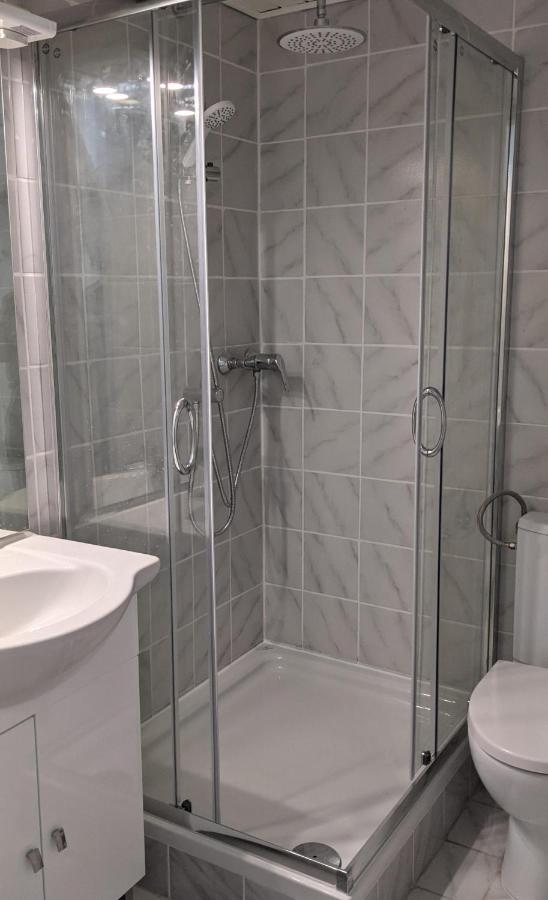007 Studio Apartment Madrid 30M2 クラーゲンフルト エクステリア 写真