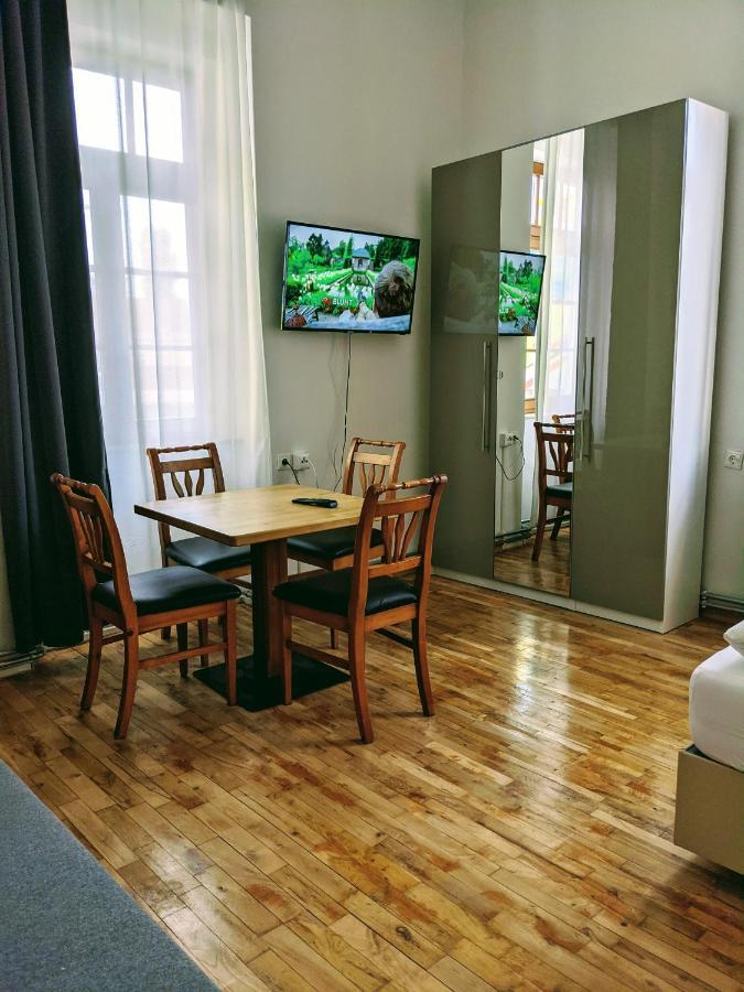007 Studio Apartment Madrid 30M2 クラーゲンフルト エクステリア 写真